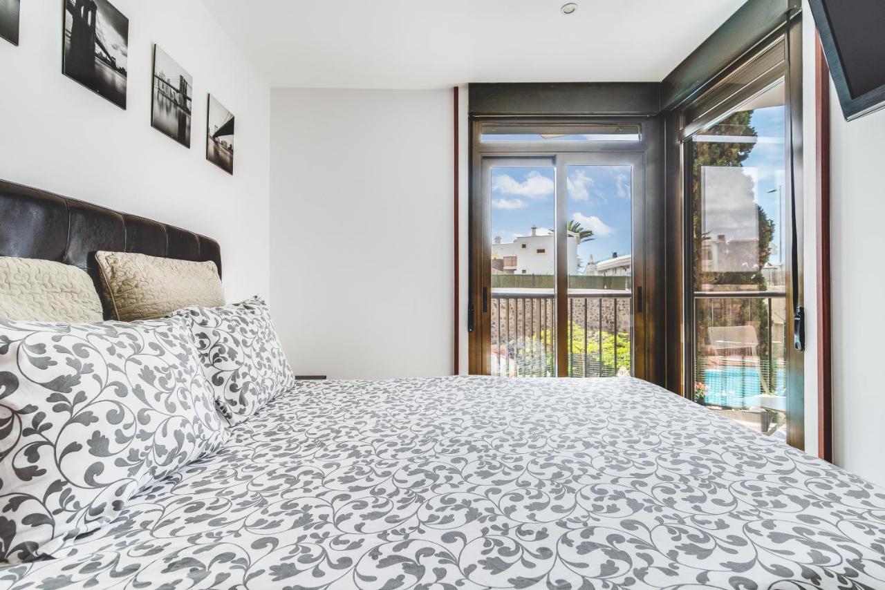 Home2Book Cozy Apartment Playa Del Ingles, Pool Bagian luar foto